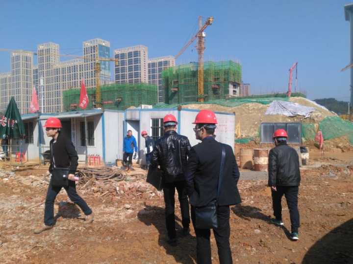 碧桂園考察團(tuán)到我院宏維天地項(xiàng)目參觀考察